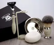 Men's Complete 5 Piece Shaving Set |3 Edge Razors & Synthetic Brush Men's Gift