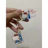 在飛比找蝦皮購物優惠-Hello kitty 晴空塔 吊飾 出清大特價