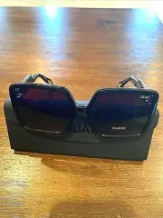 Quay x Saweetie Almost Ready Polarized Sunglasses Black /Smoke New in Box