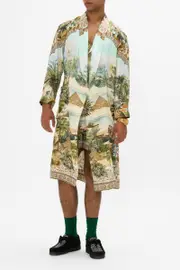 FULL LENGTH ROBE VIEWS OF THE VALLEY