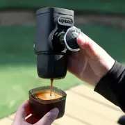 Mini 2 in 1 Portable Hand Pressure Capsule Coffee Machine Small Outdoor Ground