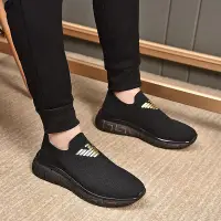 在飛比找Yahoo!奇摩拍賣優惠-新款熱銷 ARMANI網鞋男單層透氣飛織網布男鞋夏季男鞋子防