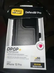 New OtterBox Defender Pro Case for Apple iPhone 13 Pro - Black