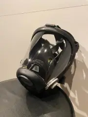 HONEYWELL NORTH RU65001M Full Face Respirator