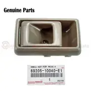 Genuine LandCruiser HZJ74 HZJ73 HZJ71 HZJ70 RH Front Inner Light Oak Door Handle (for: Toyota)