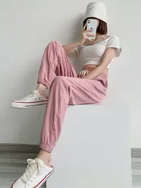 在飛比找樂天市場購物網優惠-粉色冰絲束腳運動褲女夏季薄款2021新款寬松休閑防蚊燈籠涼涼