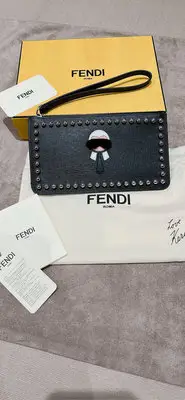 在飛比找Yahoo!奇摩拍賣優惠-Fendi Karl lagerfeld聯名系列 卡爾 手拿