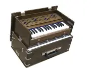 HARMONIUM SAFRI~2¾ OCTAVES~4 STOPS~DOUBLE REEDS~32 KEYS~FOLDING~440 Hz~KIRTAN~DJ