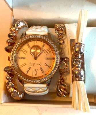 Jessica Carlyle Womens Analog Watch & Bangle Gift Set Rose Gold New Battery