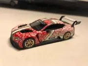 1/64 MINI GT CHRISTMAS EDITION BENTLEY CONTINENTAL GT3 RED AND WHITE PHIL DEAN