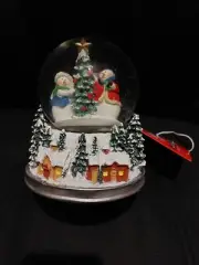 Happy Hoildays Cheerful Kids Decorating Christmas Tree Musical Water Snow Globe