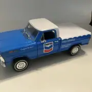 RARE 1972 Ford F-100 Pick-Up - Chevron Full Service - Greenlight 1/24