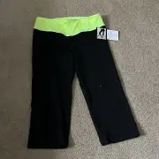 MWT Victoria’s Secret VSX Sexy Sport Supermodel Capri Medium Rise MED Yoga Pants