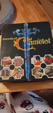 SWORDS OF CAMELOT LIFETIME CUTLERY SHEFFIELD 17 Pc. STAINLESS STEEL KNIFE SET