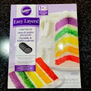 WILTON EASY LAYERS 5-LAYER 6" CAKE PAN SET - Uses ONE cake mix - NEW in box