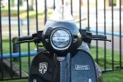 Royal Alloy GP125 SLUK Bullet retro/60s screen - WHITE