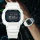 【CASIO 卡西歐】G-SHOCK 藍牙 科幻時尚 簡約純白 經典方型 42.8mm(DW-B5600SF-7)