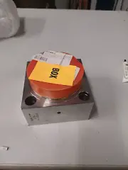 FLOW 007304-1 END BELL ASSEMBLY INTENSIFIER.BRAND NEW. FREE SHIPPING.