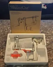 BRAND NEW Pampered Chef Apple Peeler Corer Slicer #2430