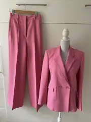Scanlan Theodore Tailored Suit Pink Size 8 NEW