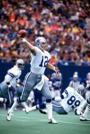 Quarterback Roger Staubach of Dallas Cowboys drops back to pass v - Old Photo 6
