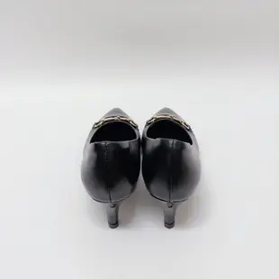 小葉鞋鞋 (5520 黑)【聊聊享優惠】Puji 鑲鑽復古馬銜釦亮面異材質真皮尖頭高跟鞋 (073589)