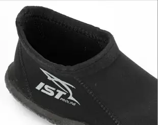 IST Sports - 短筒 潛水鞋 溯溪 橡膠 防滑(3mm)