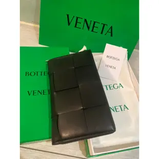 BOTTEGA VENETA BV長夾 經典大編織牛皮拉鍊長夾