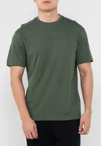 在飛比找ZALORA購物網優惠-Embossed Logo Comfort T-Shirt