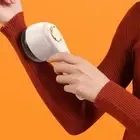 Travel Friendly Fabric Shaver Hairball Trimmer with Lightweight Design