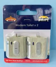 BACHMANN 44-513 'OO' GAUGE 'MODERN TOILET' (X2) - NEW