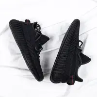 在飛比找Yahoo!奇摩拍賣優惠-Adidas Yeezy Boost 350 V2 黑天使 