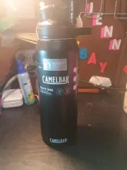 Camelbak Chute Mag 32 oz(1 L) w/Magnetic Quick Stow Cap Black NEW