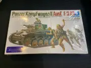 Tamiya Panzer Kampfwagen II Ausf F/G Tank & Crew #35009 1:35 Factory Sealed