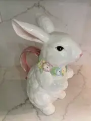 FITZ and FLOYD OCI White Rabbit Pitcher 1990, 1 QT, Original Label