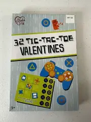 32 Tic-Tac-Toe Valentines from Paper Magic Group with 1 fun design