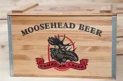 Vintage Moosehead Wood Crate Canada Bright Graphics Attached Lid w/ Hinges#6090