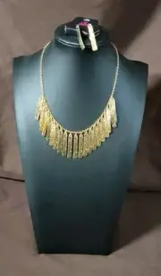 Paparazzi Metallic Muse Gold Necklace And Earrings