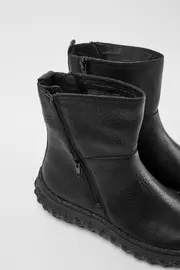 Ground MICHELIN Women's black mid boot with zip