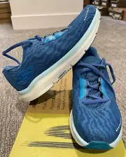 Women's Skechers Go Run Ride 10 Running Shoes - Size 7, Blue (New)