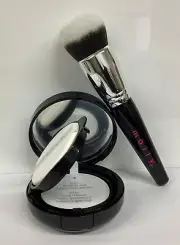 Mally Flawless Finish Transforming Effect Foundation TAN .42oz & BRUSH NOBOX!