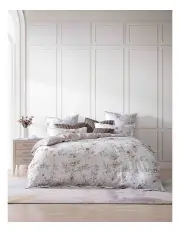 [Private Collection] Charlotte Bedlinen in White