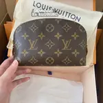 LV 路易威登 POCHETTE COSMéTIQUE 化妝包 貝殼包 手拿包 M47515