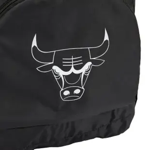 【NBA】NBA 隊徽印刷 收納 後背包 公牛隊 男女 黑色(3355175320)