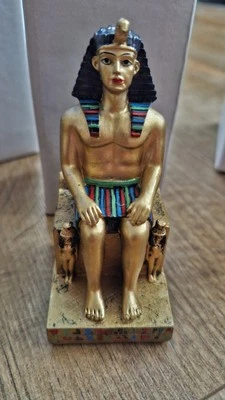 Egyptian Pharaoh Khafre Sitting On Throne Statues