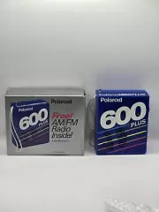 Polaroid 600 Plus Instant Color Film Blue AM/FM Vintage Radio Works good antenna