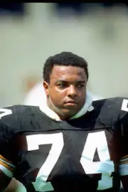 Offensive lineman Terry Long of the Pittsburgh Steelers on the s- 1984 Old Photo