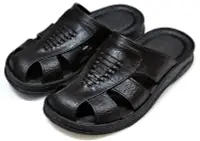 在飛比找Yahoo!奇摩拍賣優惠-【菲瑪】護趾拖鞋  包頭拖鞋 超Q軟 止滑耐磨防水 黑SL-