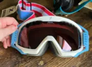 Zeal Optics Goggles Ski Snowboarding Winter sports white w/blue, red white strap