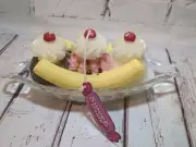 New Sweet Treats Banana Split Candle Realistic Ice Cream Sundae Décor Gift